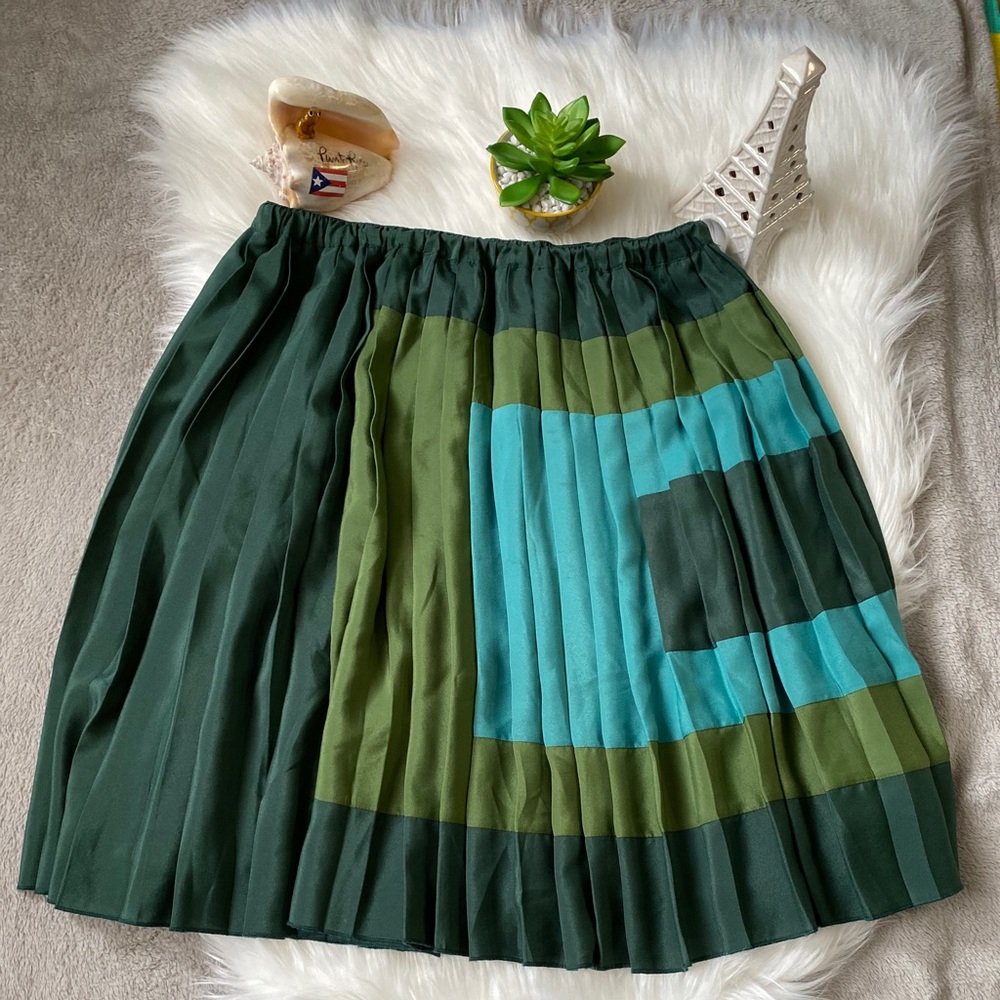 Joe fresh pleated skirt Sz 8